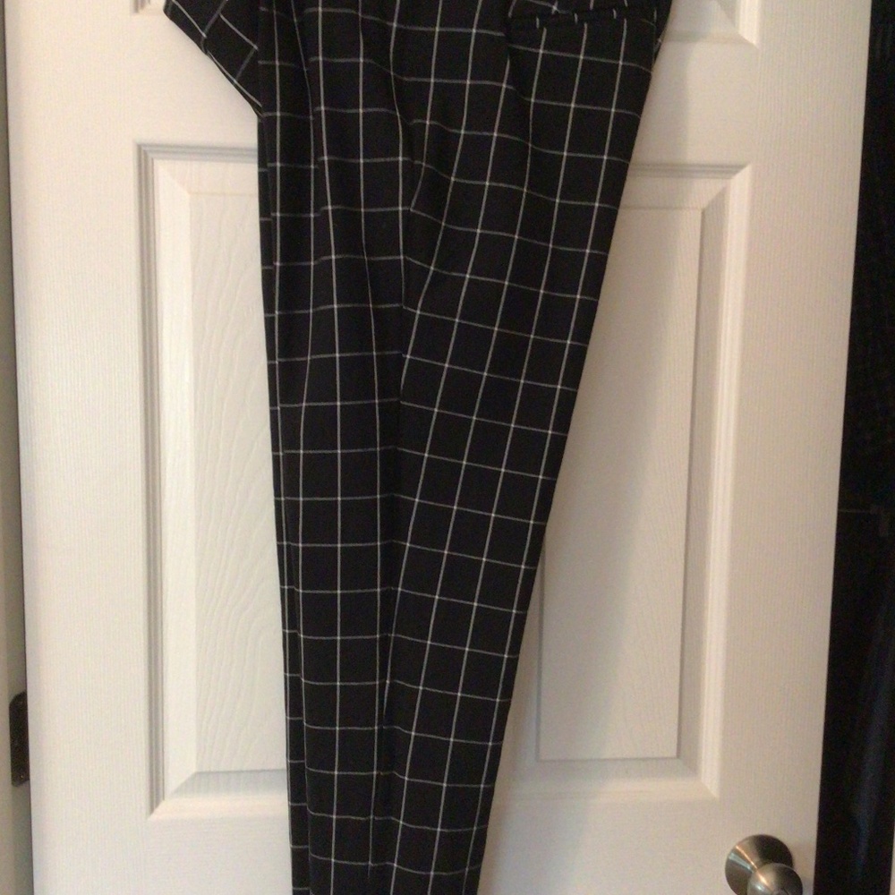 Talbots Chatham Ankle Pant, Sz 14, Black/White Window Pane Pattern